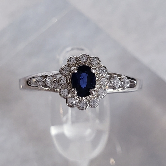 Sterling Silver Natural Sapphire Ring - Picture 4 of 8
